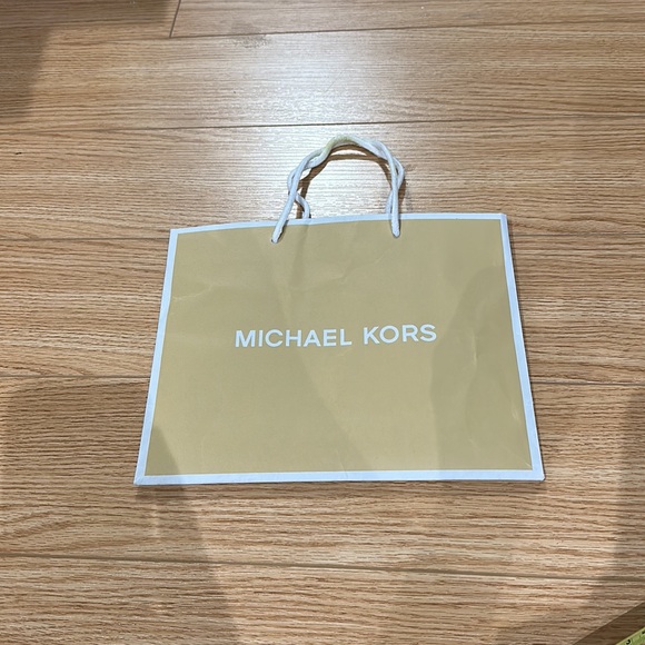 Qty-2 MK gift bag - Picture 5 of 9